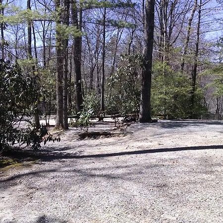 Linville Falls Campground, Rv Park, And Cabins Exterior photo